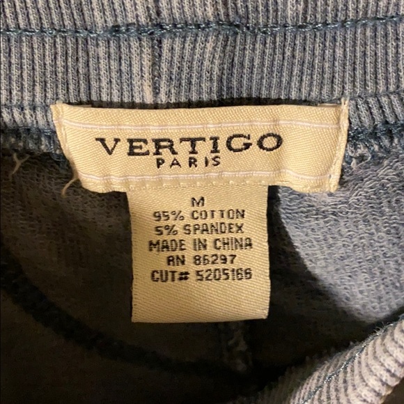 Adorable Vertigo Capris ButterflyDetail Sweatpants - Picture 7 of 8